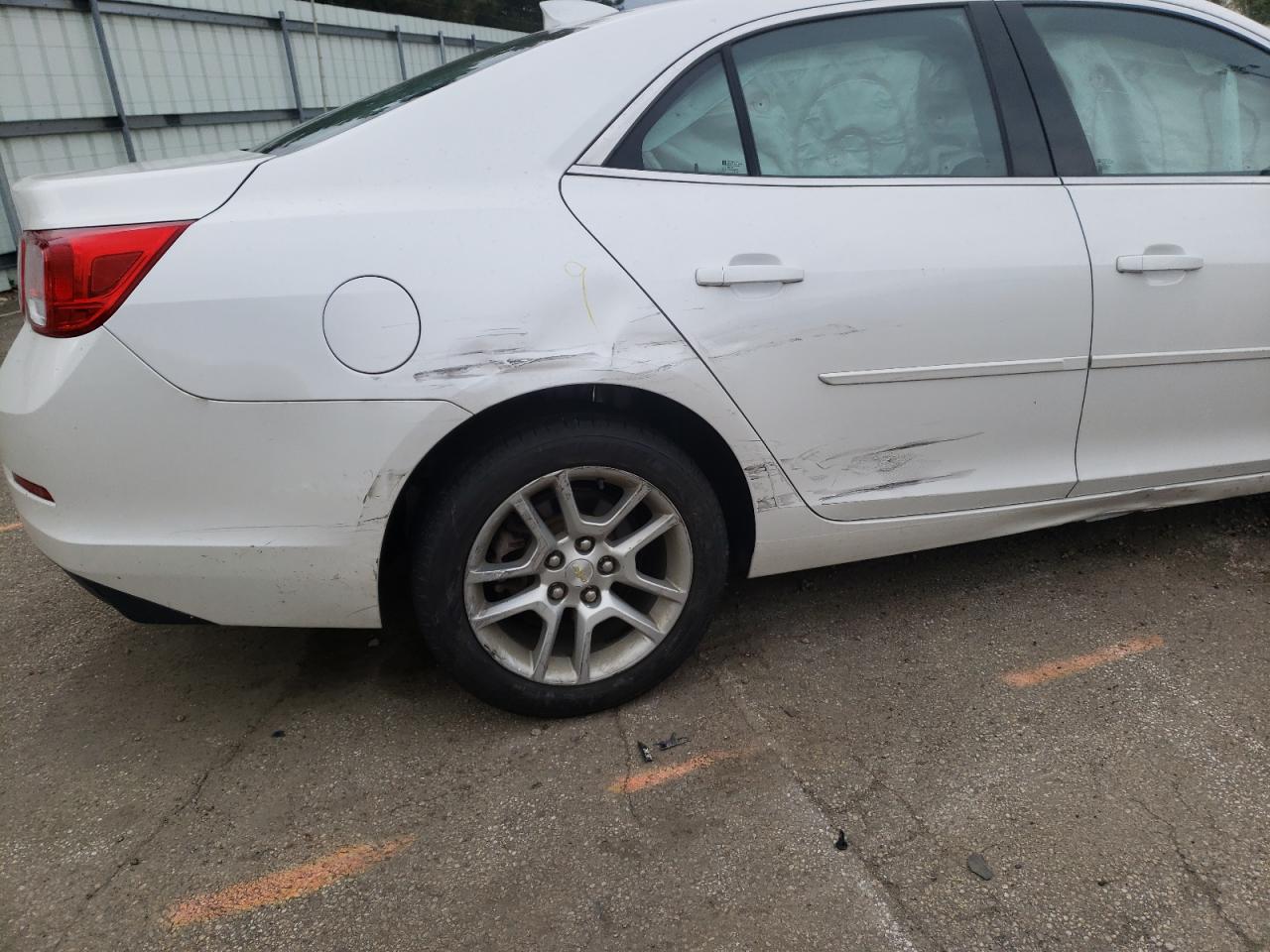 Photo 9 from auction – 2015 CHEVROLET MALIBU 1LT with VIN 1G11C5SL0FF211441