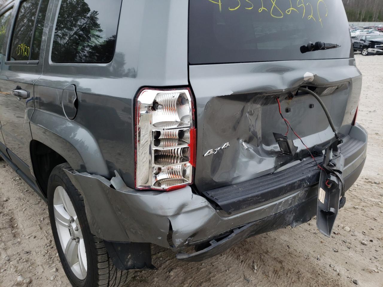 Photo 9 from auction – 2012 JEEP PATRIOT LA with VIN 1C4NJRFBXCD633358
