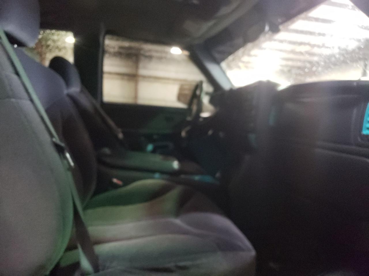 Photo 5 from auction – 2002 GMC SIERRA K25 with VIN 1GTHK29U22E165455