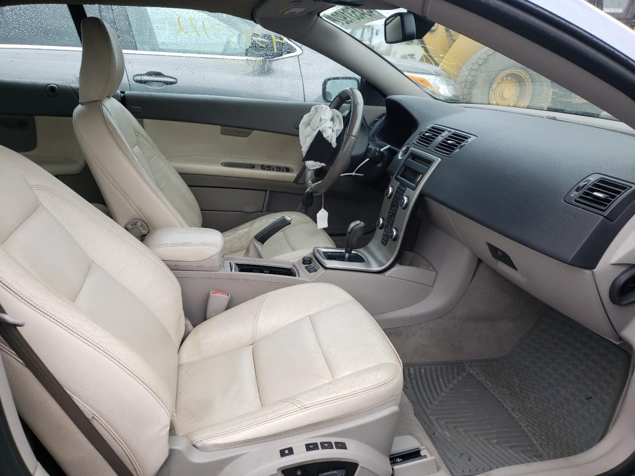 Photo 5 from auction – 2007 VOLVO C70 T5 with VIN YV1MC68297J017508