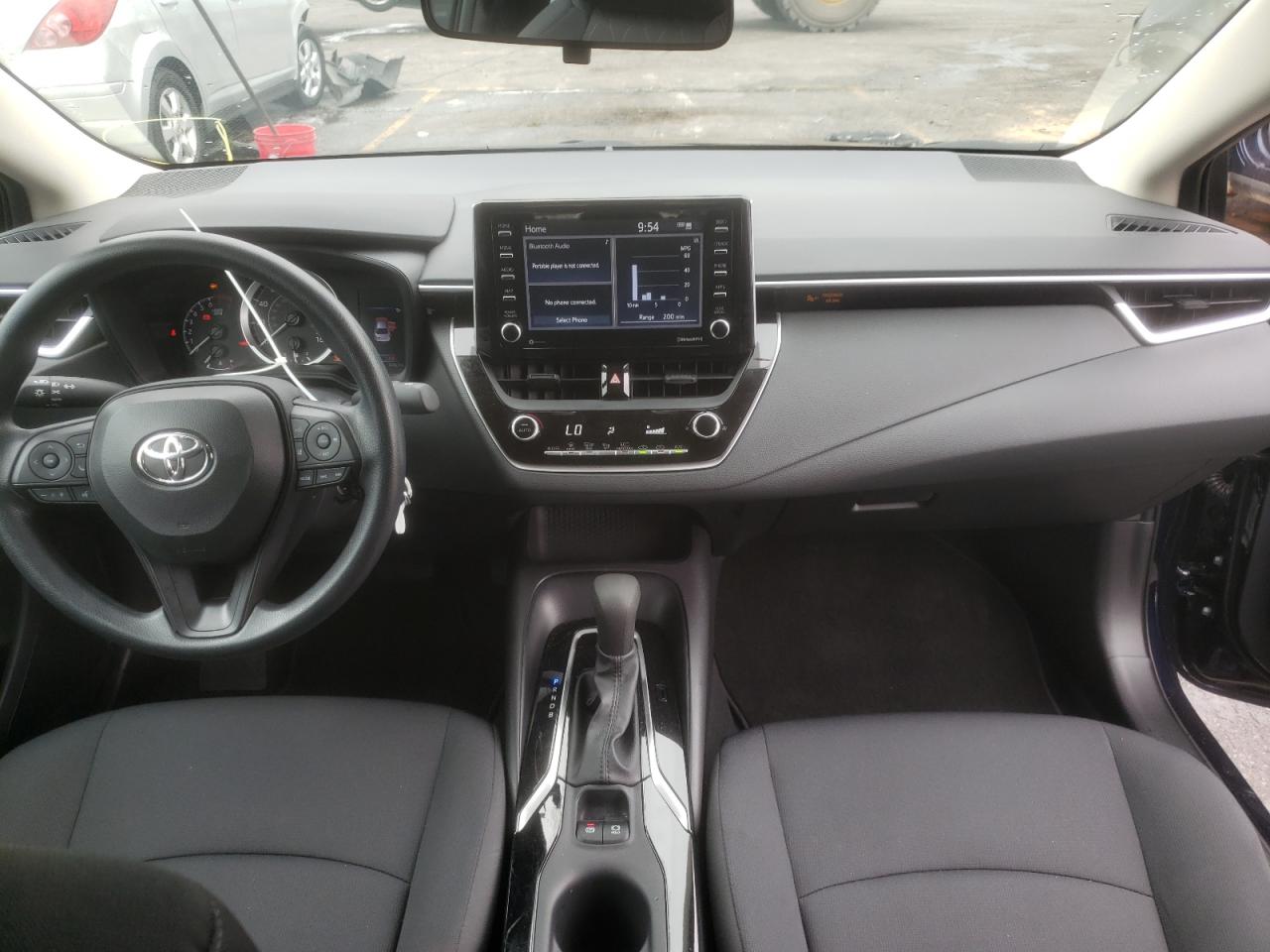 Photo 9 from auction – 2021 TOYOTA COROLLA LE with VIN 5YFEPMAE7MP267277