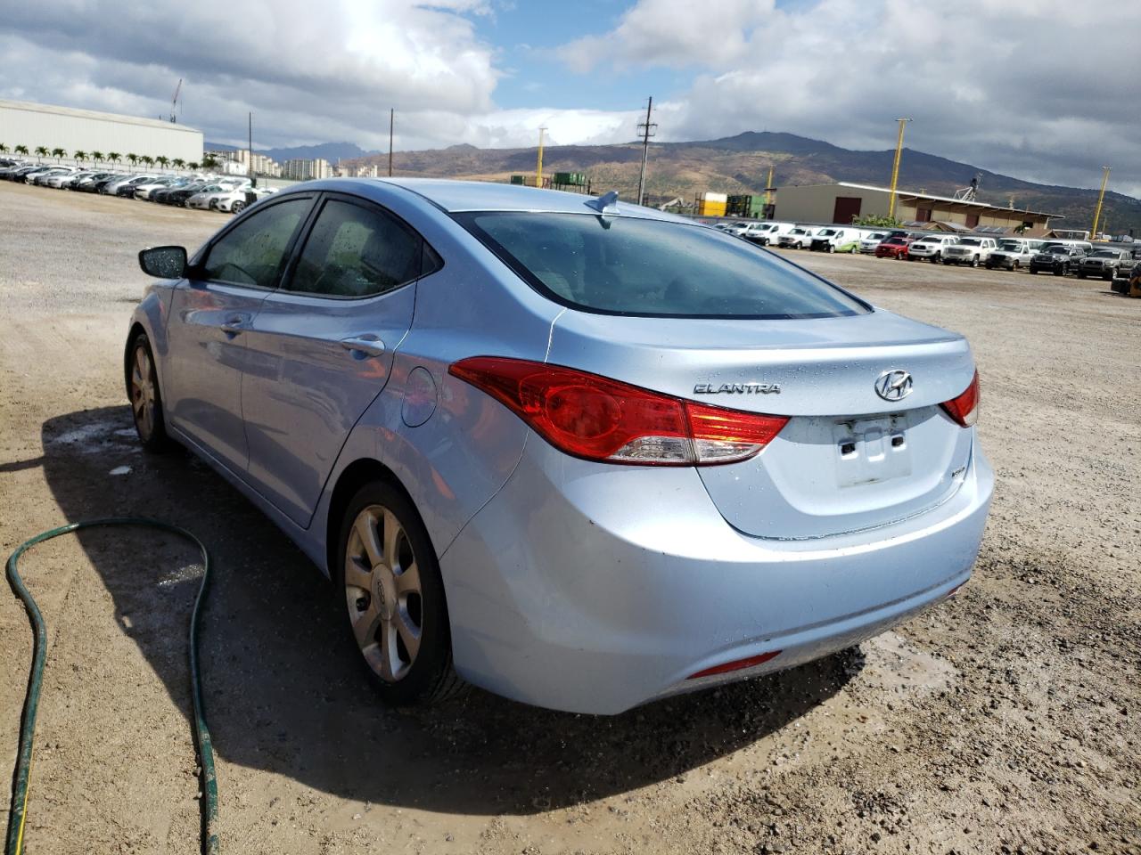 Photo 3 from auction – 2011 HYUNDAI ELANTRA GL with VIN KMHDH4AE5BU094556
