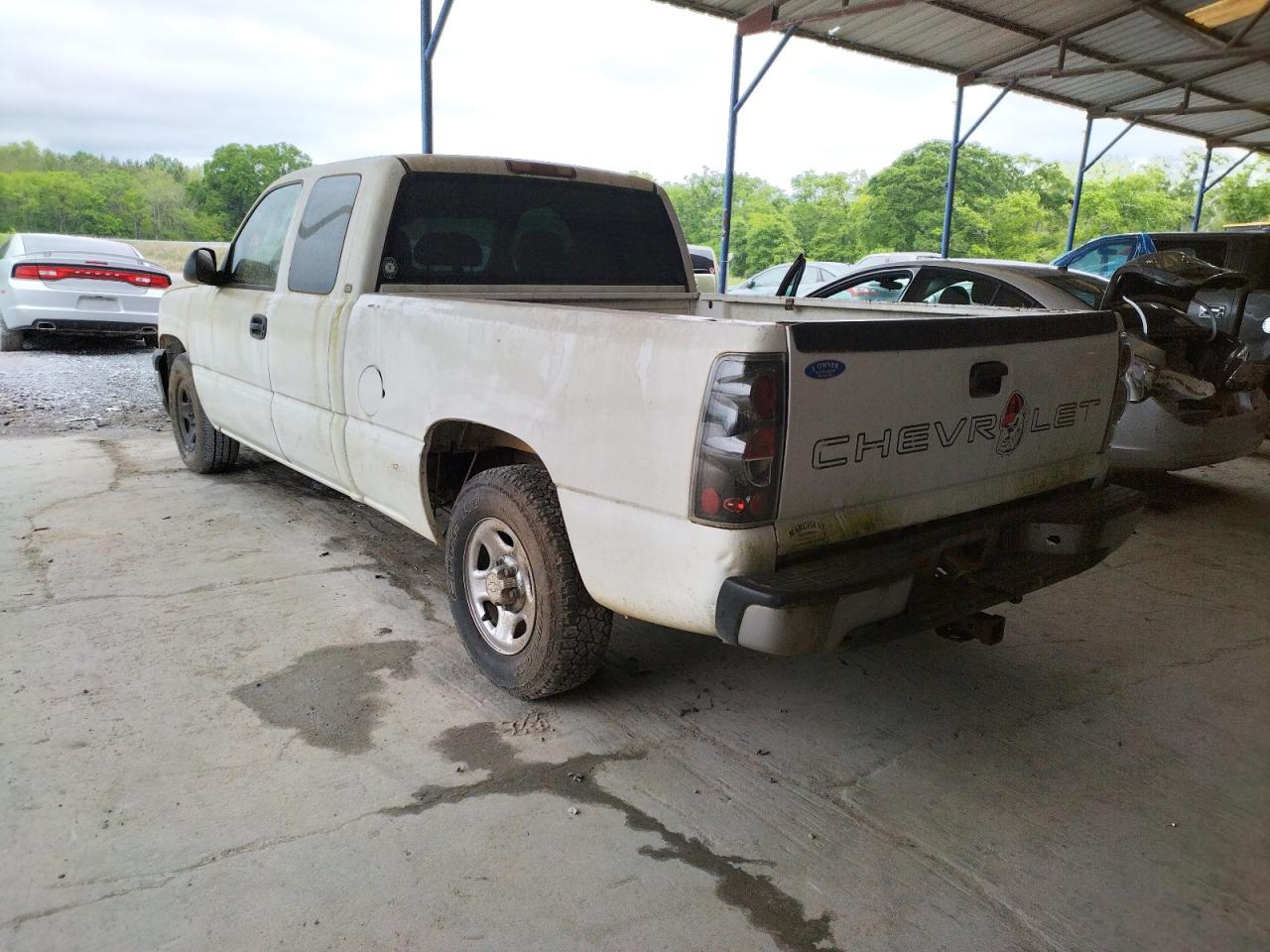 Photo 3 from auction – 2004 CHEVROLET SILVERADO with VIN 1GCEC19X94Z102594