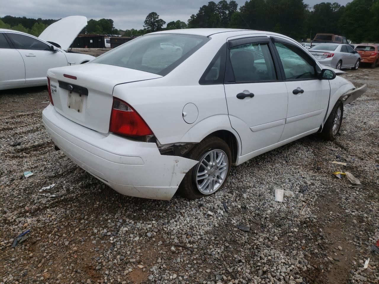 Photo 4 from auction – 2007 FORD FOCUS ZX4 with VIN 1FAFP34N07W159773