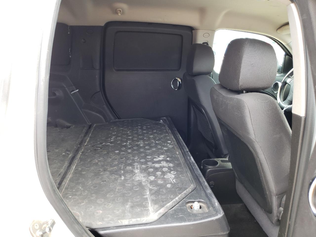 Photo 12 from auction – 2011 CHEVROLET HHR PANEL with VIN 3GCAAAFW1BS612142