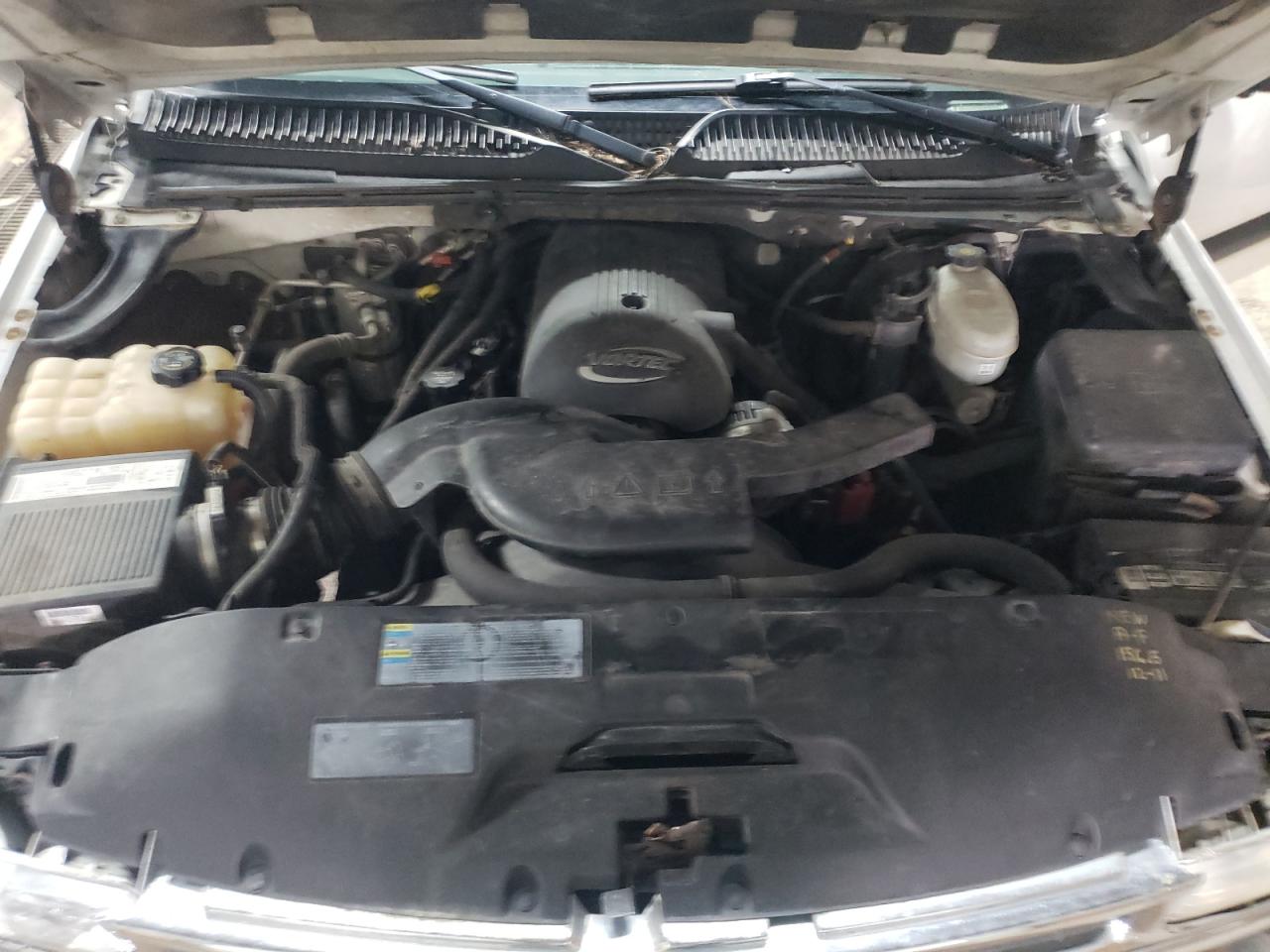 Photo 7 from auction – 2003 CHEVROLET SUBURBAN K with VIN 3GNFK16Z53G306361
