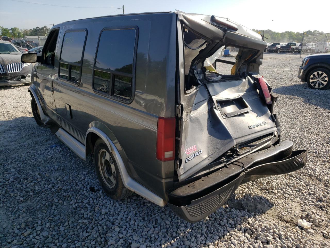 Photo 3 from auction – 2000 CHEVROLET ASTRO with VIN 1GBDM19WXYB159776