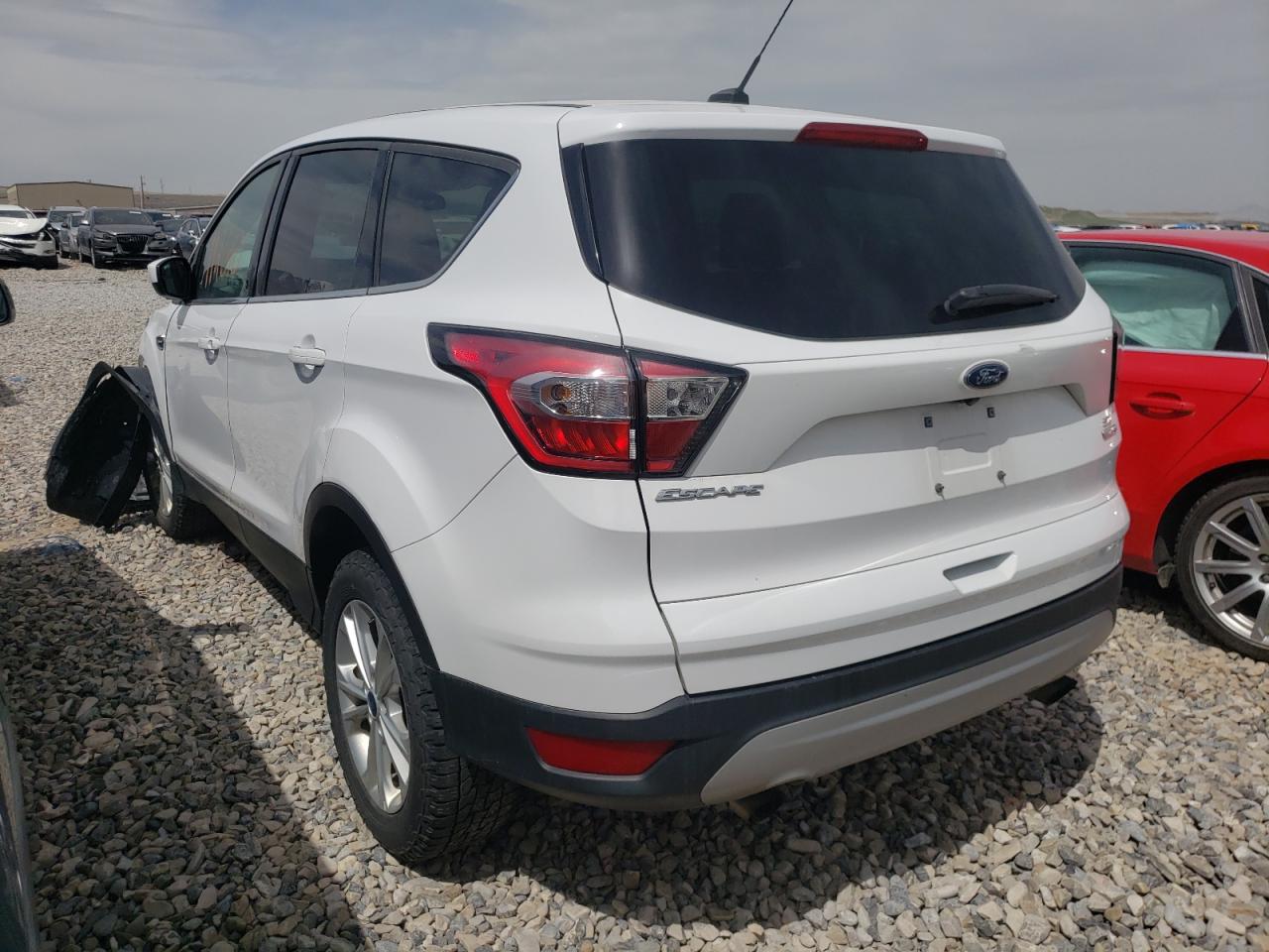 Photo 3 from auction – 2017 FORD ESCAPE SE with VIN 1FMCU9GD5HUE39323