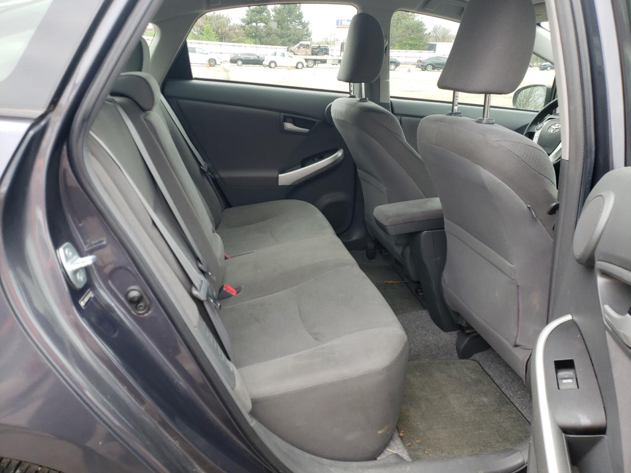 Photo 6 from auction – 2011 TOYOTA PRIUS with VIN JTDKN3DU1B1434725