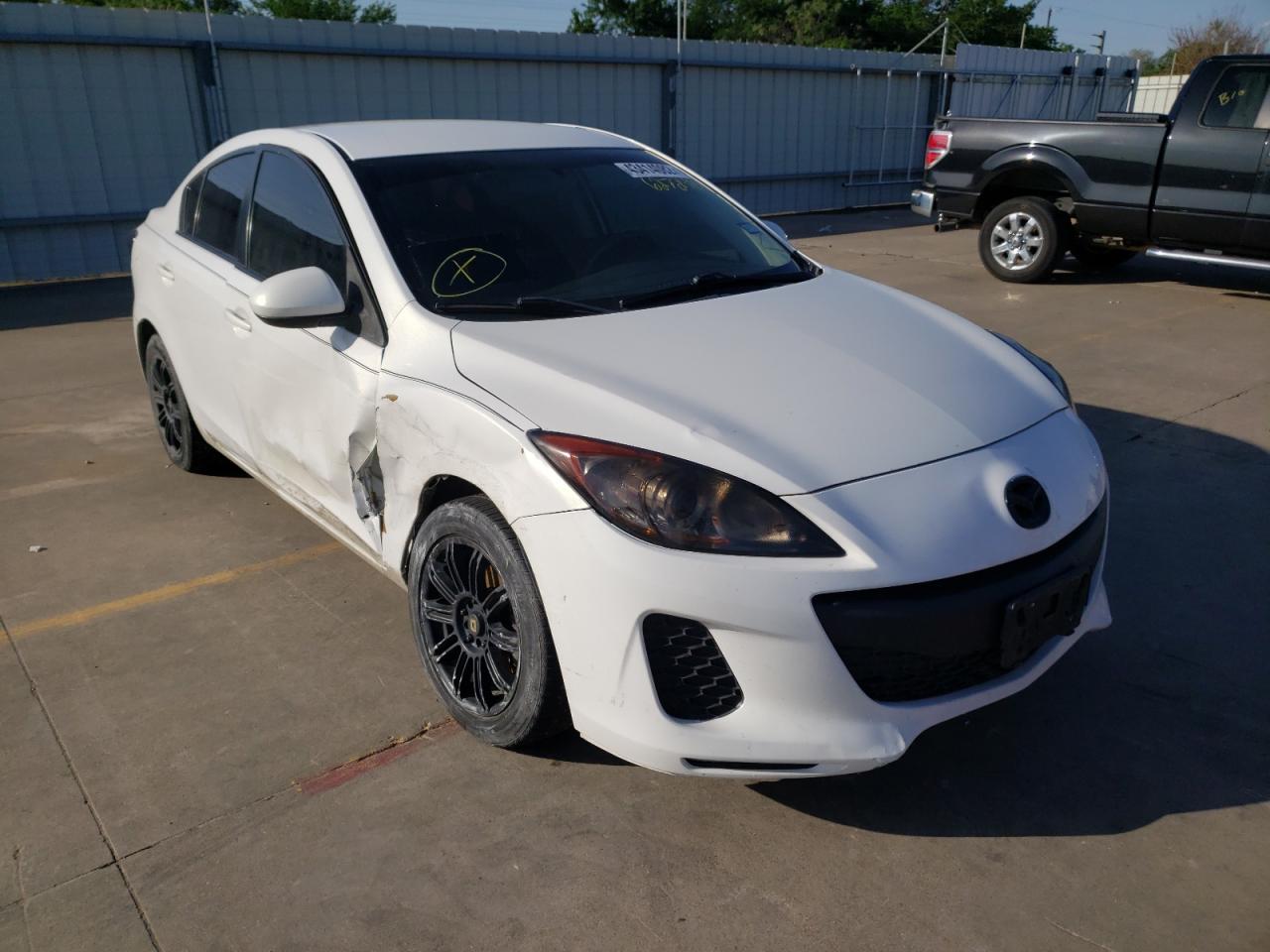 MAZDA 3 I 2012 with VIN JM1BL1UF9C1627248 - Photo from auction