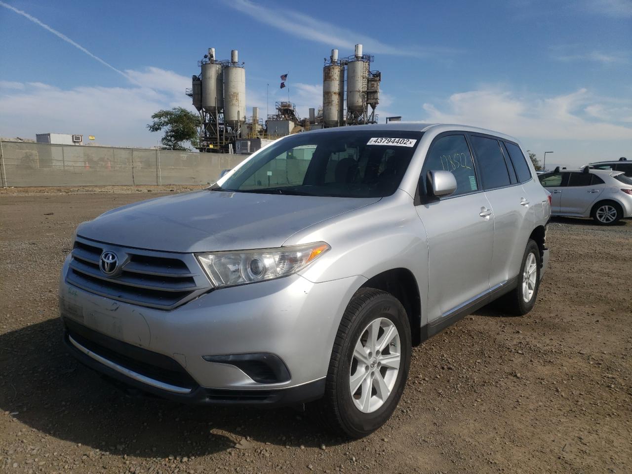 Photo 2 from auction – 2013 TOYOTA HIGHLANDER with VIN 5TDZA3EHXDS037130