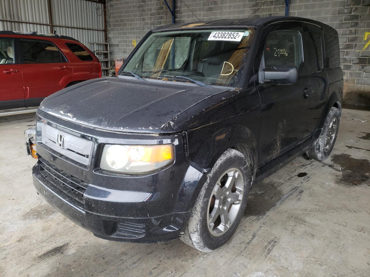 Photo 2 from auction – 2007 HONDA ELEMENT SC with VIN 5J6YH18907L005691