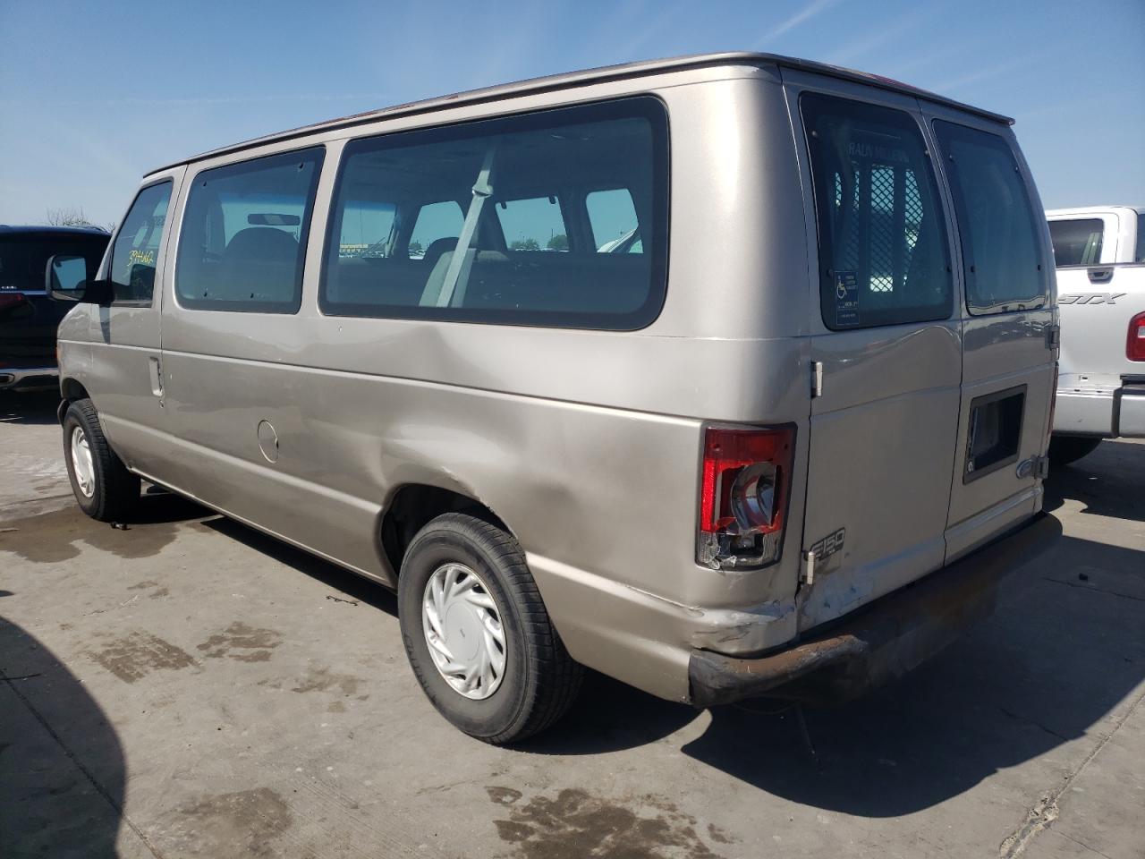 Photo 3 from auction – 2003 FORD ECONOLINE with VIN 1FMRE11293HA98915