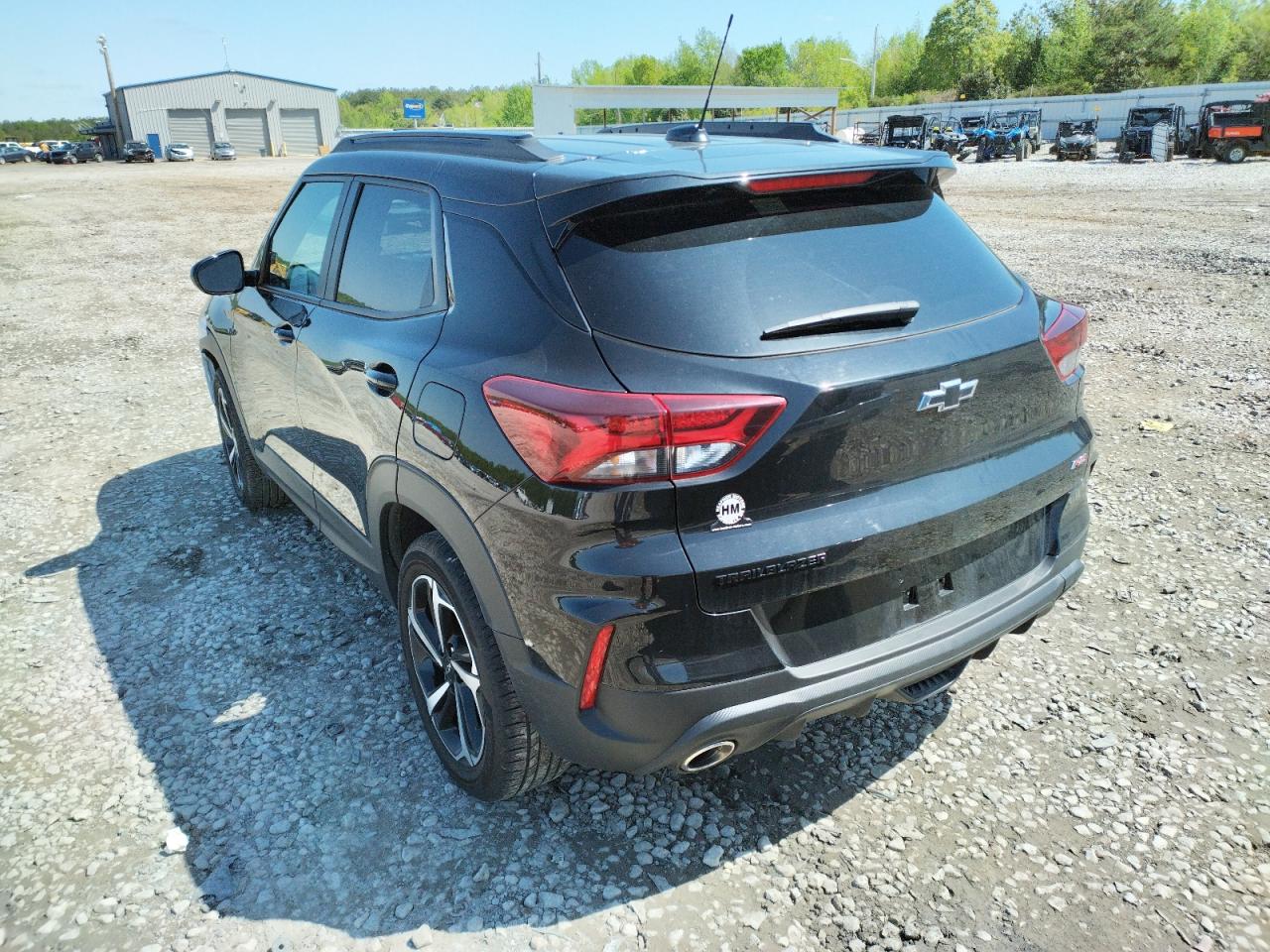 Photo 3 from auction – 2022 CHEVROLET TRAILBLAZE with VIN KL79MTSL0NB068215