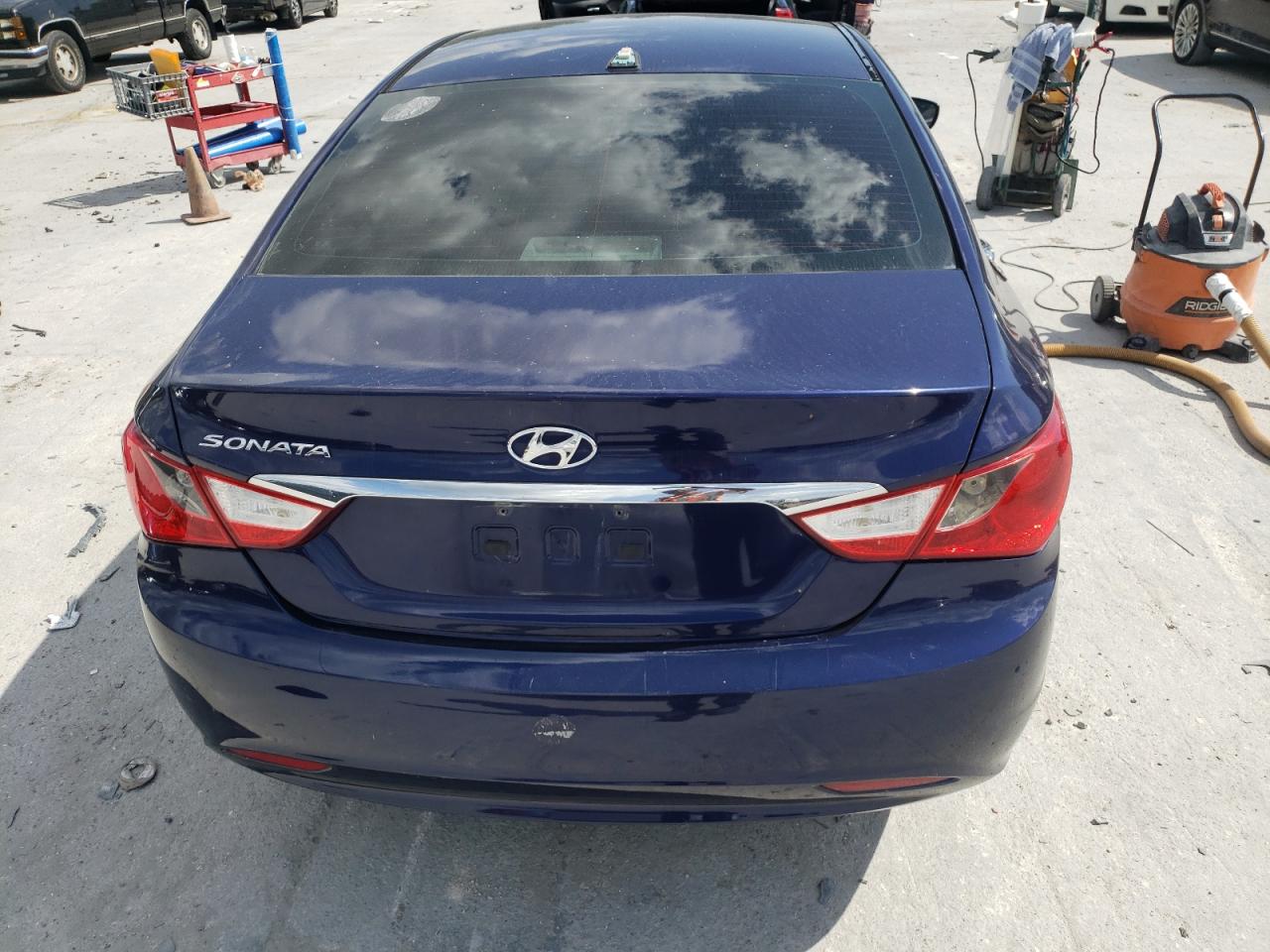 Photo 9 from auction – 2012 HYUNDAI SONATA GLS with VIN 5NPEB4AC2CH476550