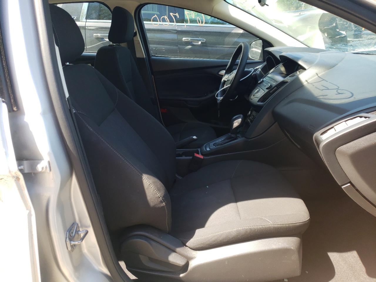 Photo 5 from auction – 2018 FORD FOCUS SE with VIN 1FADP3F20JL288602