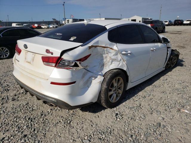 Photo 4 from auction – 2017 KIA OPTIMA LX with VIN 5XXGT4L34HG178037