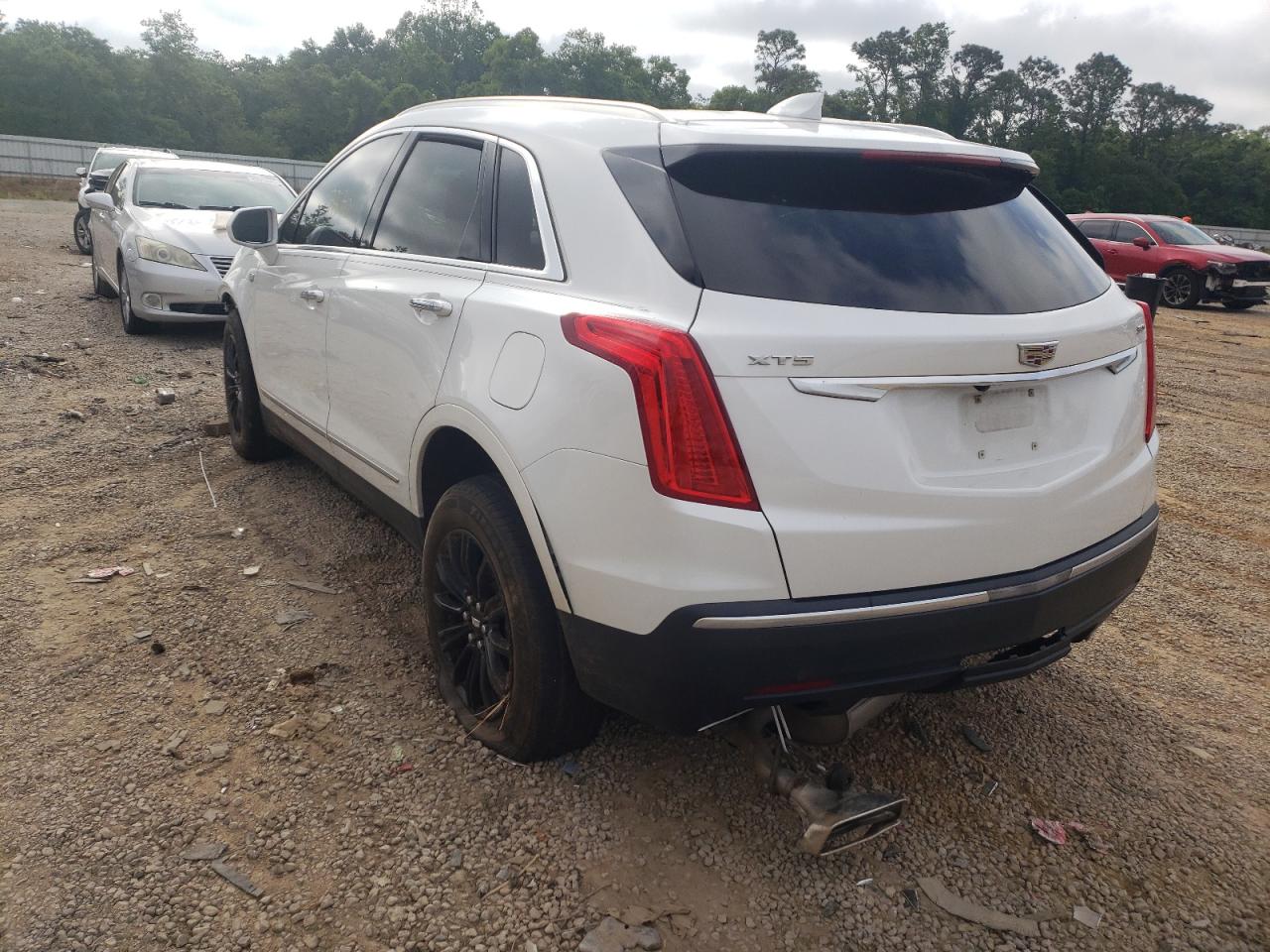 Photo 3 from auction – 2017 CADILLAC XT5 with VIN 1GYKNARS6HZ139491