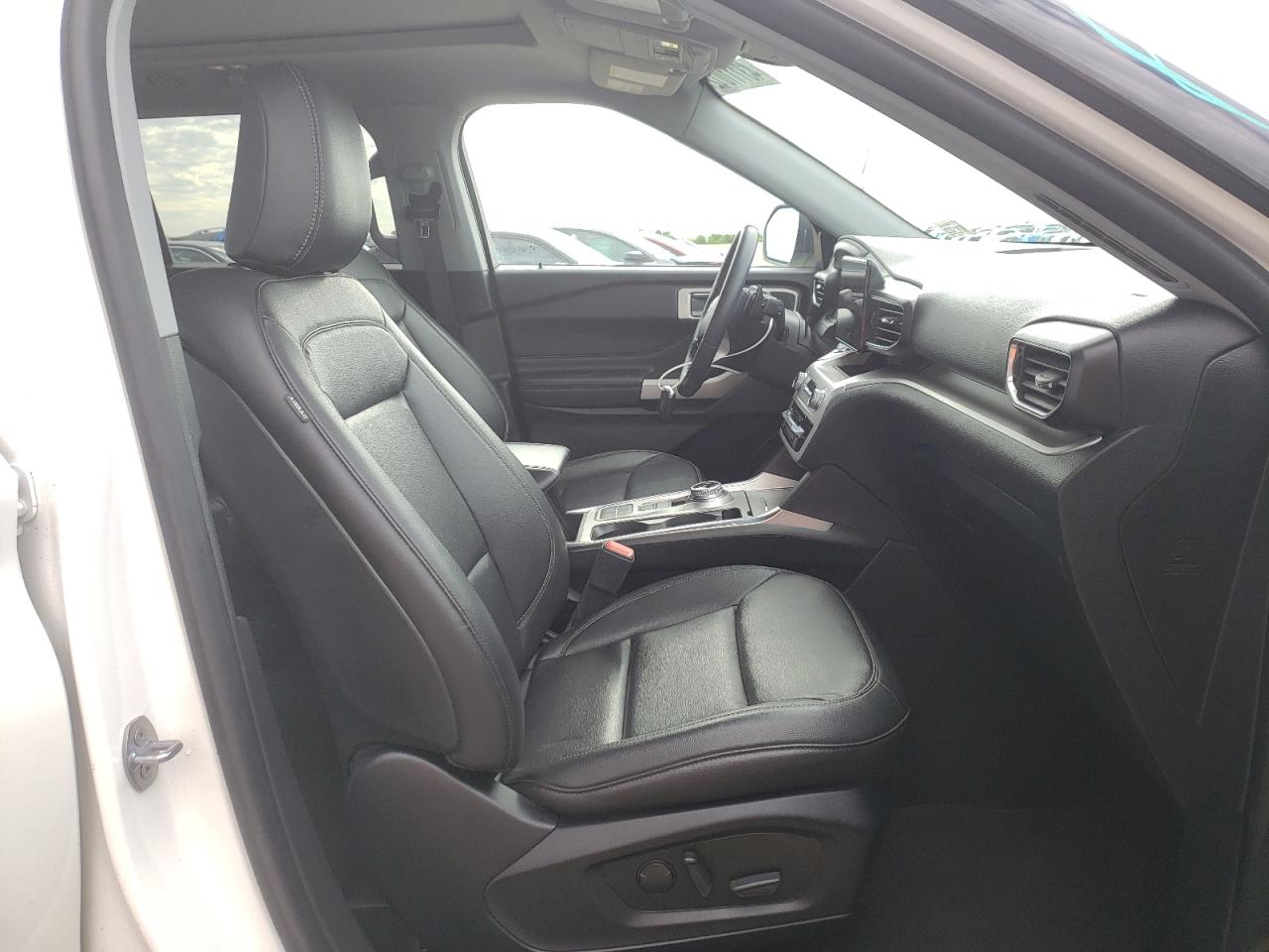 Photo 5 from auction – 2020 FORD EXPLORER X with VIN 1FMSK7DHXLGC79640