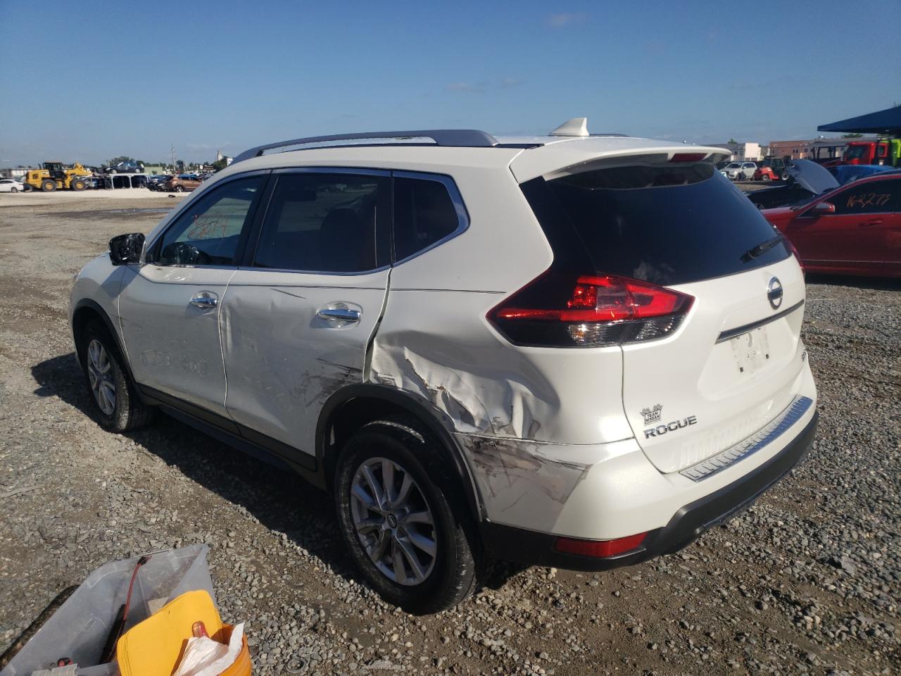 Photo 3 from auction – 2018 NISSAN ROGUE S with VIN KNMAT2MV2JP519251