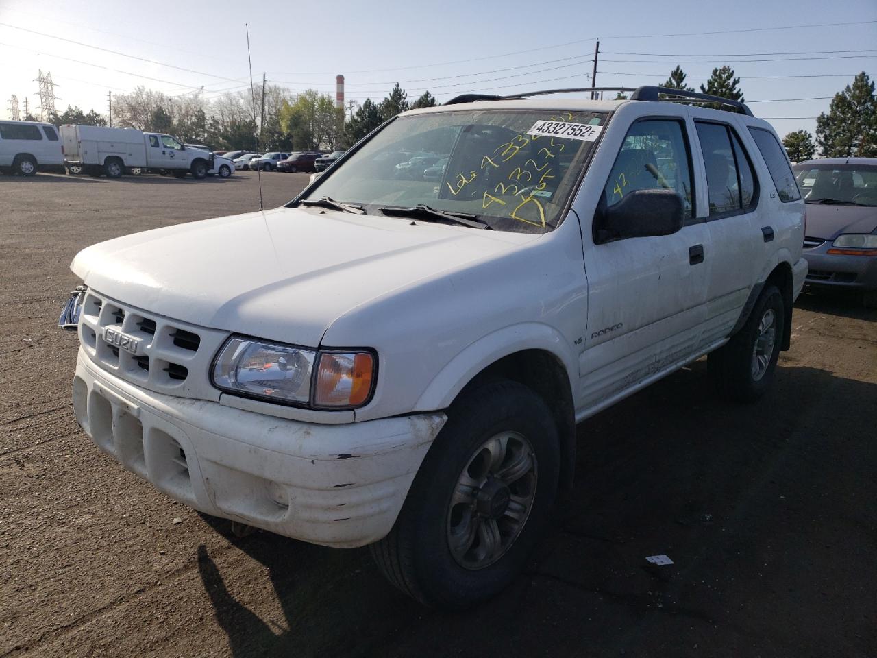 Photo 2 from auction – 2001 ISUZU RODEO S with VIN 4S2DM58W614345902