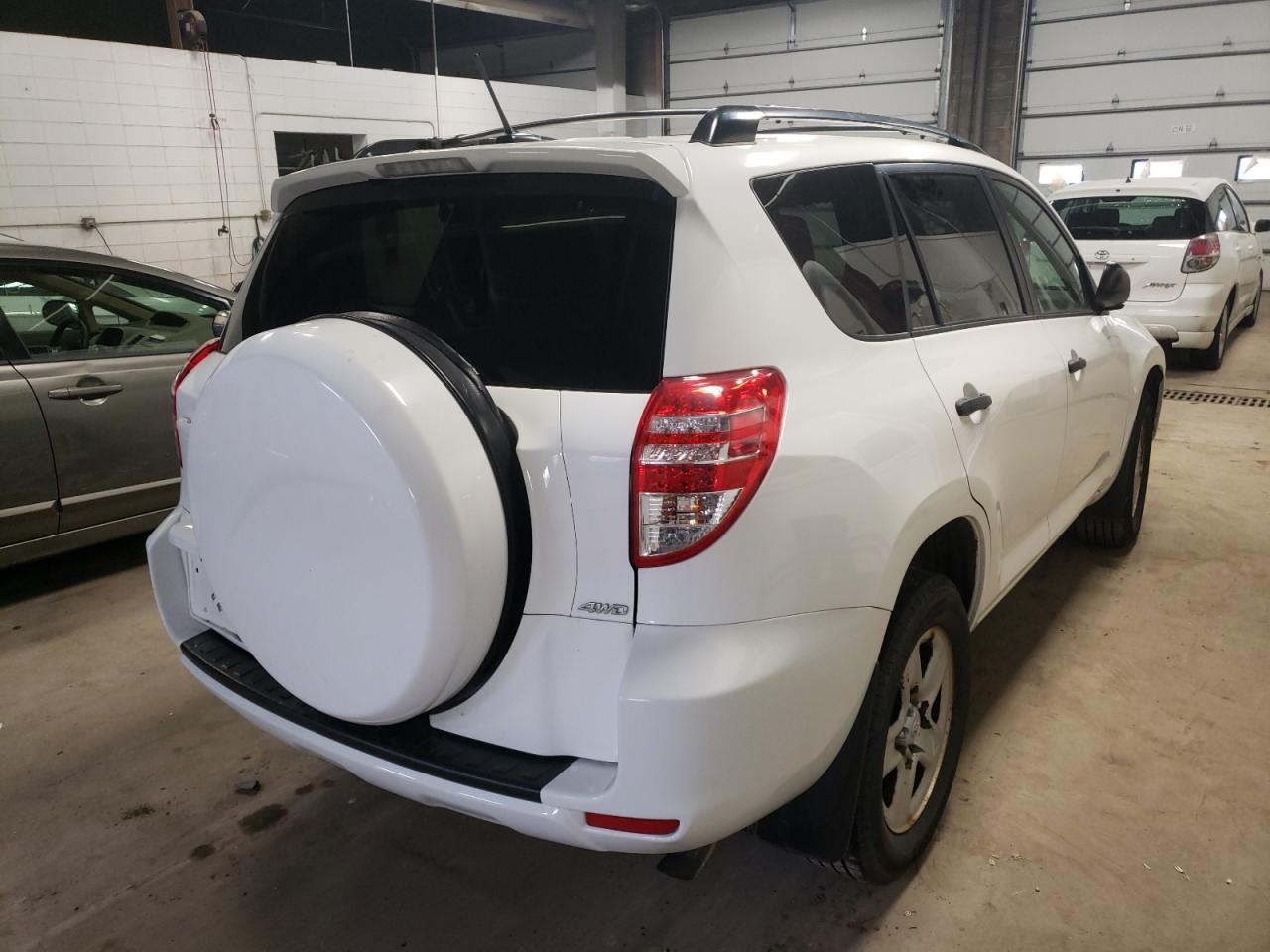 Photo 4 from auction – 2012 TOYOTA RAV4 with VIN 2T3BF4DVXCW182746