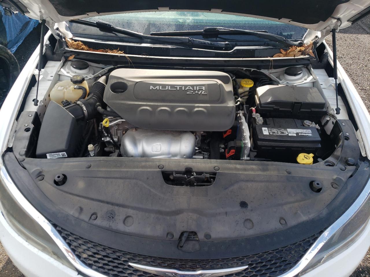 Photo 7 from auction – 2015 CHRYSLER 200 LIMITE with VIN 1C3CCCAB3FN752801