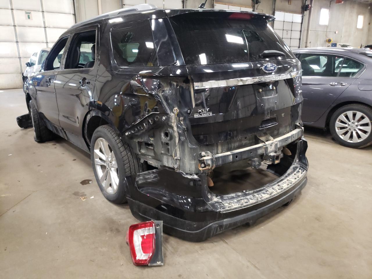Photo 3 from auction – 2019 FORD EXPLORER X with VIN 1FM5K8D88KGA41402