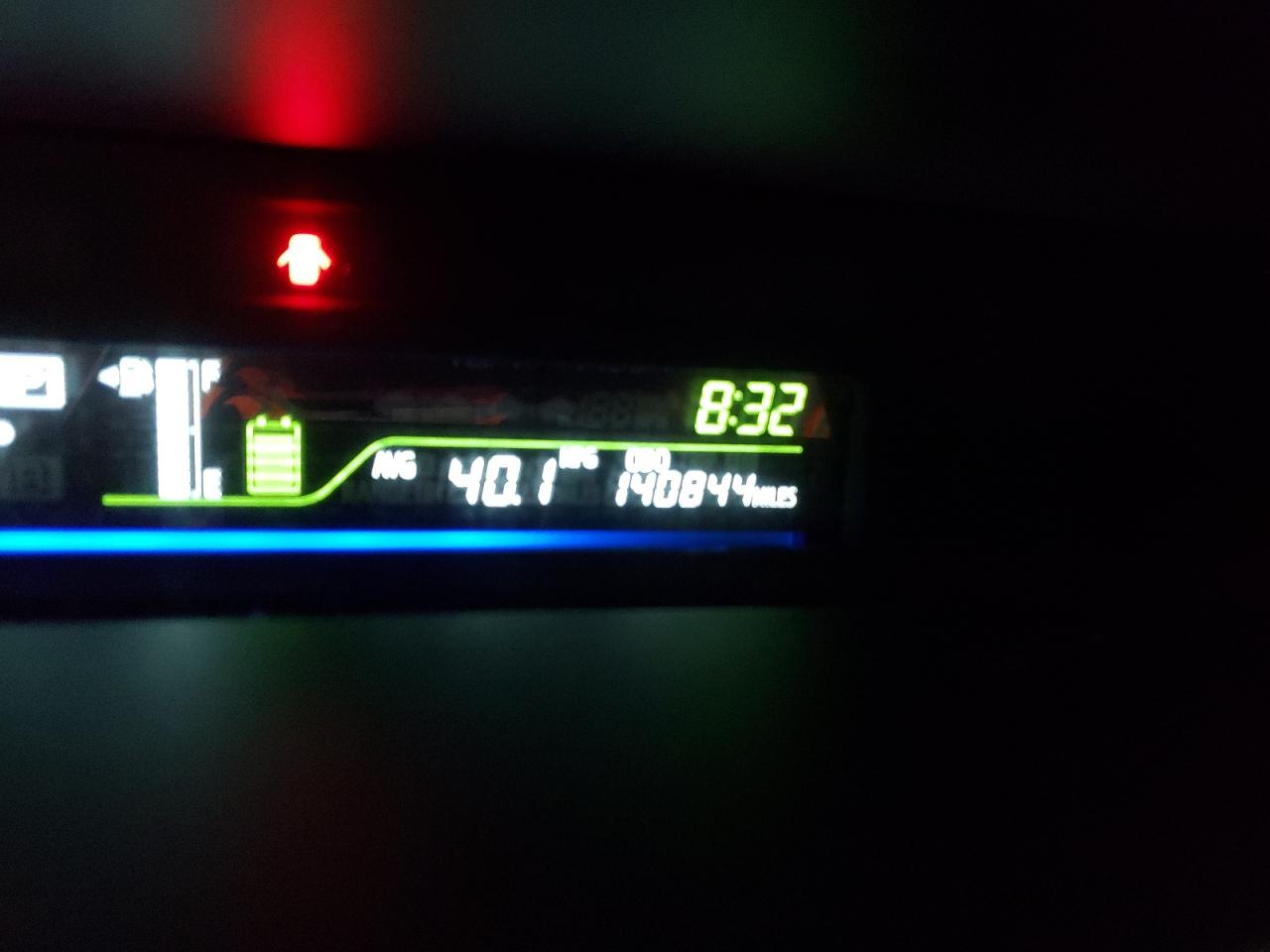 Photo 8 from auction – 2012 TOYOTA PRIUS V with VIN JTDZN3EU3C3061898