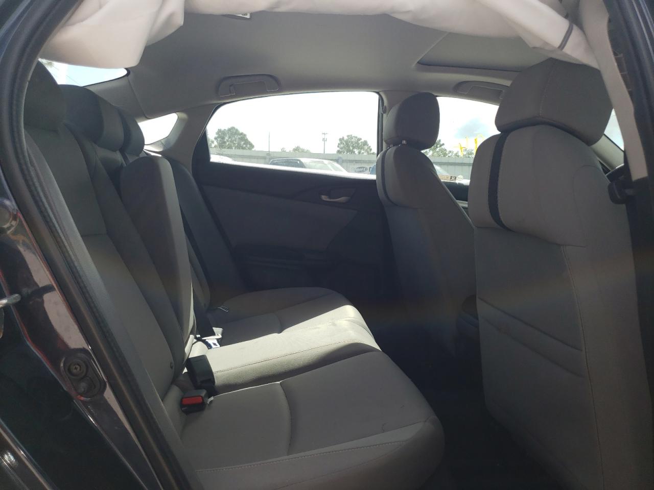 Photo 6 from auction – 2018 HONDA CIVIC EX with VIN 2HGFC2F71JH589348