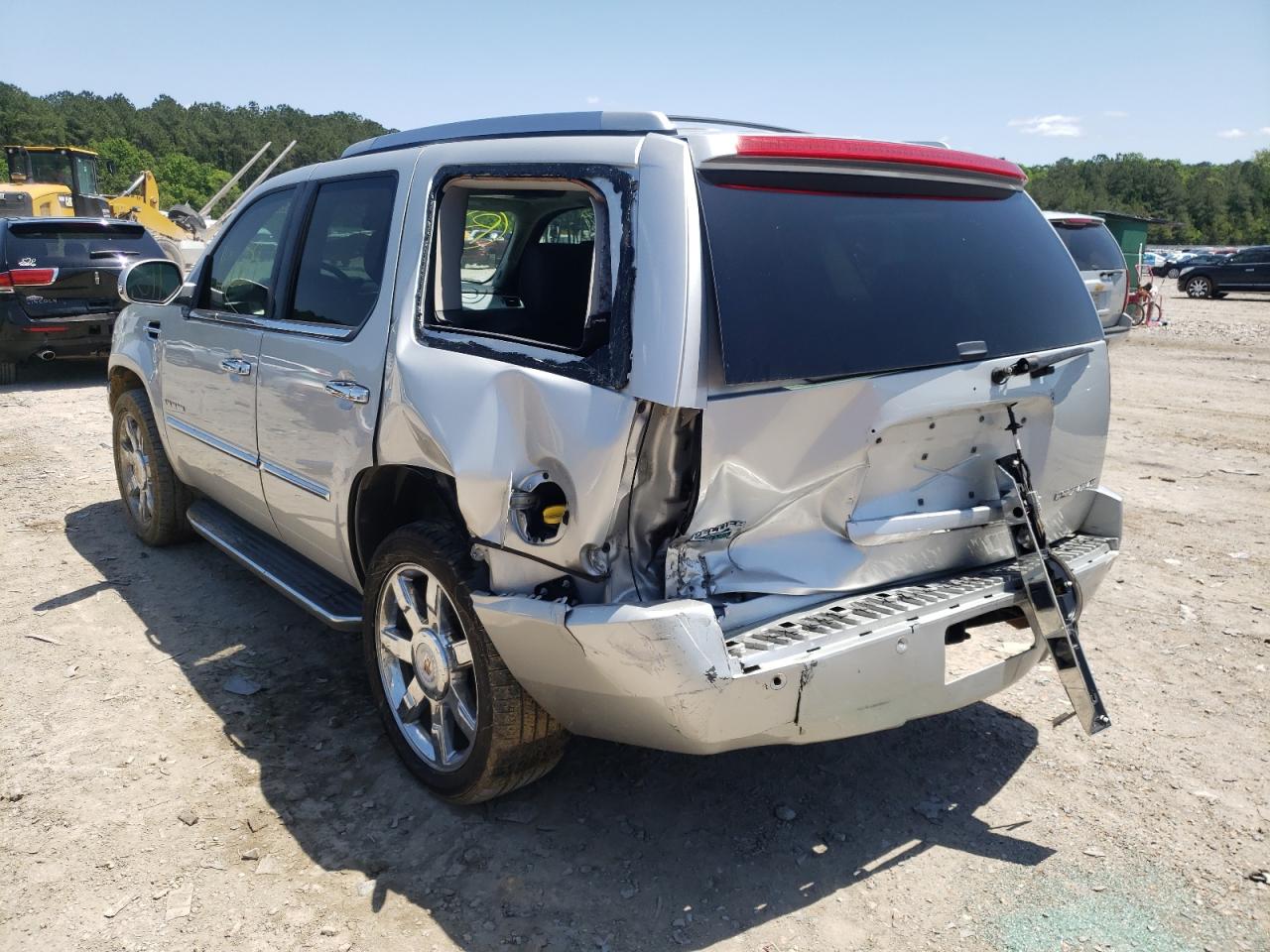 Photo 3 from auction – 2011 CADILLAC ESCALADE L with VIN 1GYS3BEF7BR139169