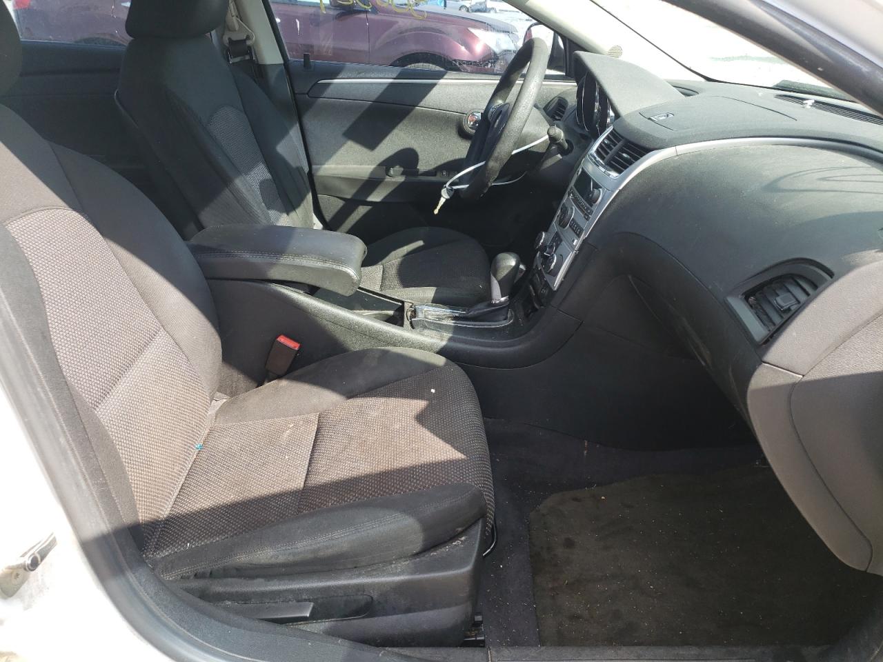 Photo 5 from auction – 2012 CHEVROLET MALIBU 1LT with VIN 1G1ZC5E08CF119428