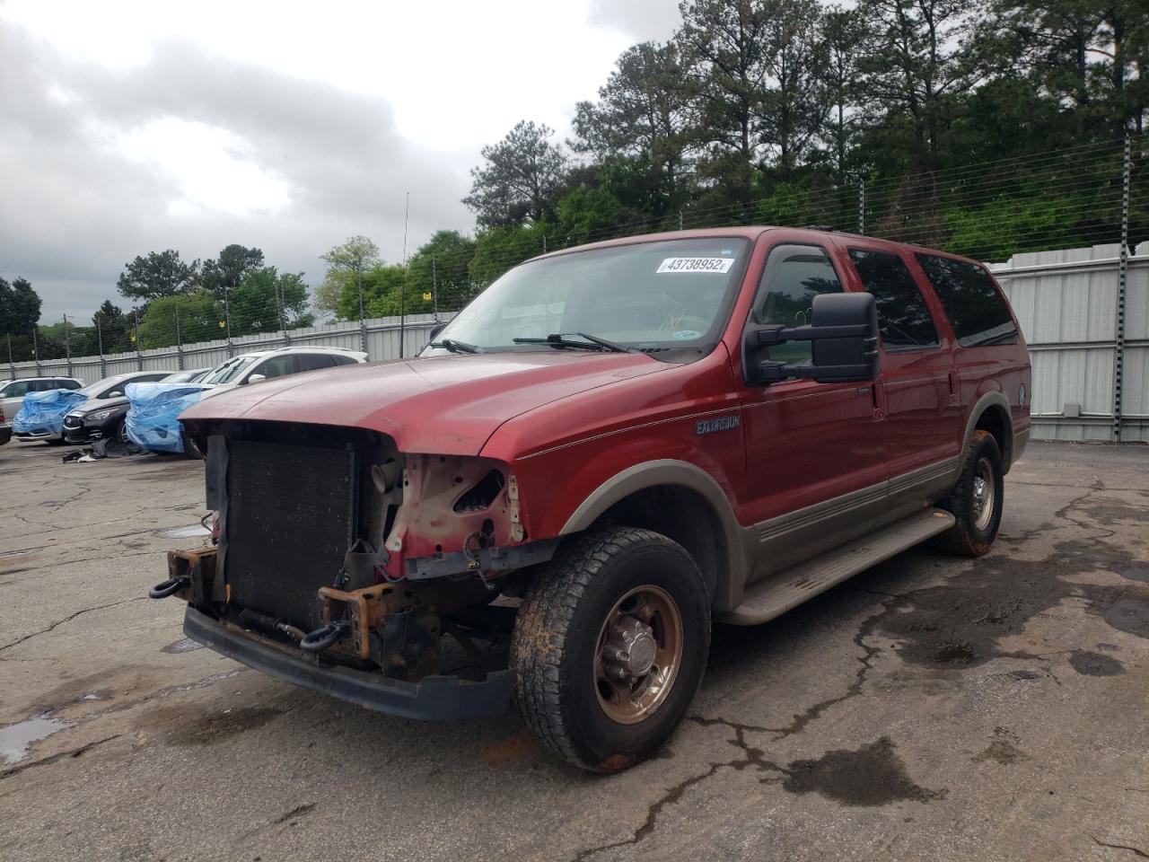 Photo 2 from auction – 2000 FORD EXCURSION with VIN 1FMNU42S4YED79014