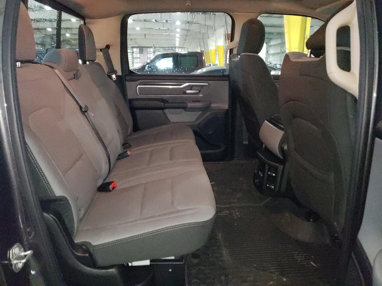 Photo 6 from auction – 2019 RAM 1500 BIG H with VIN 1C6SRFMT8KN580648