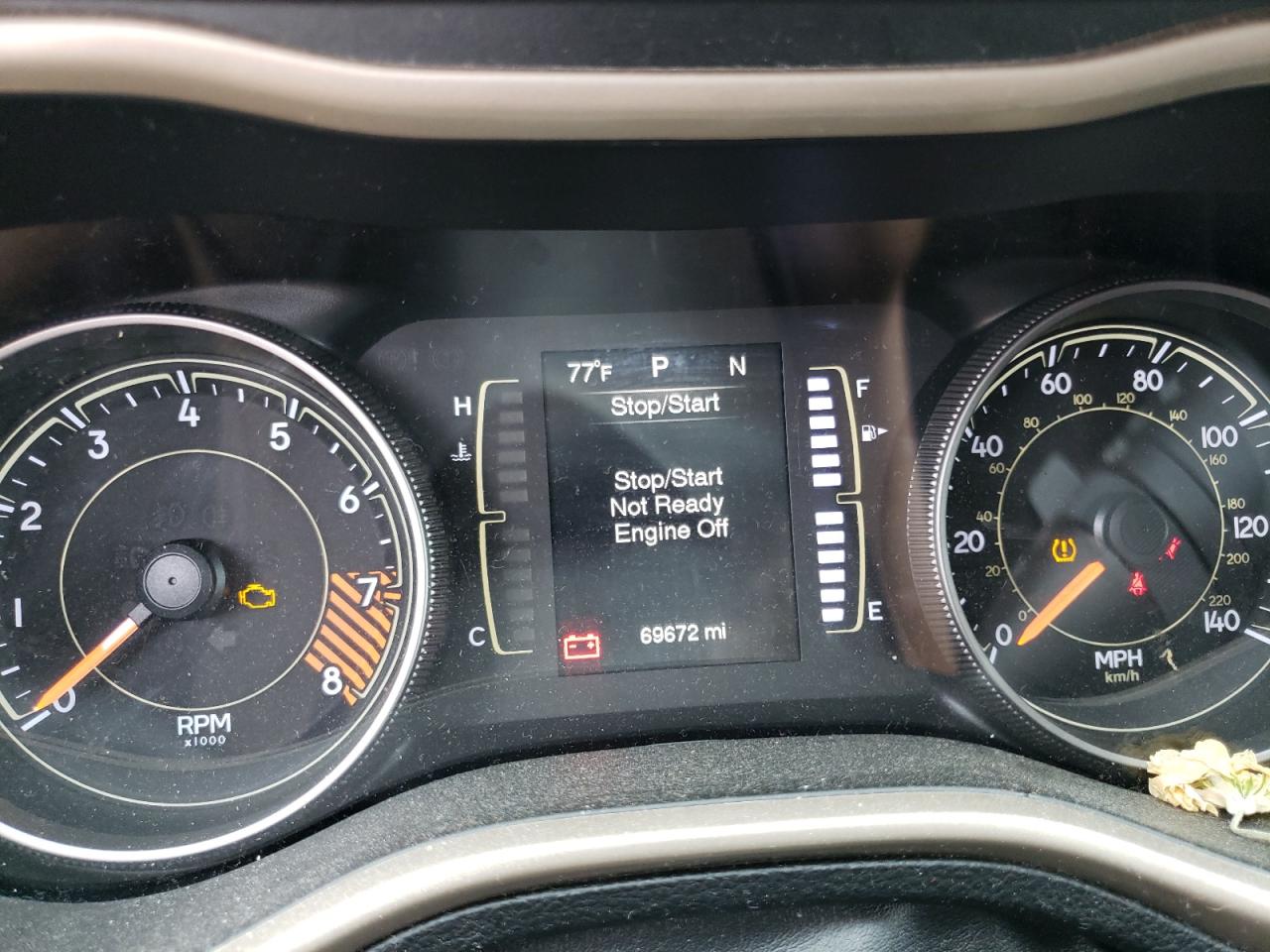 Photo 8 from auction – 2015 JEEP CHEROKEE L with VIN 1C4PJMCS4FW758669