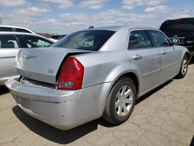 Photo 4 from auction – 2005 CHRYSLER 300 TOURIN with VIN 2C3AA53G85H574229