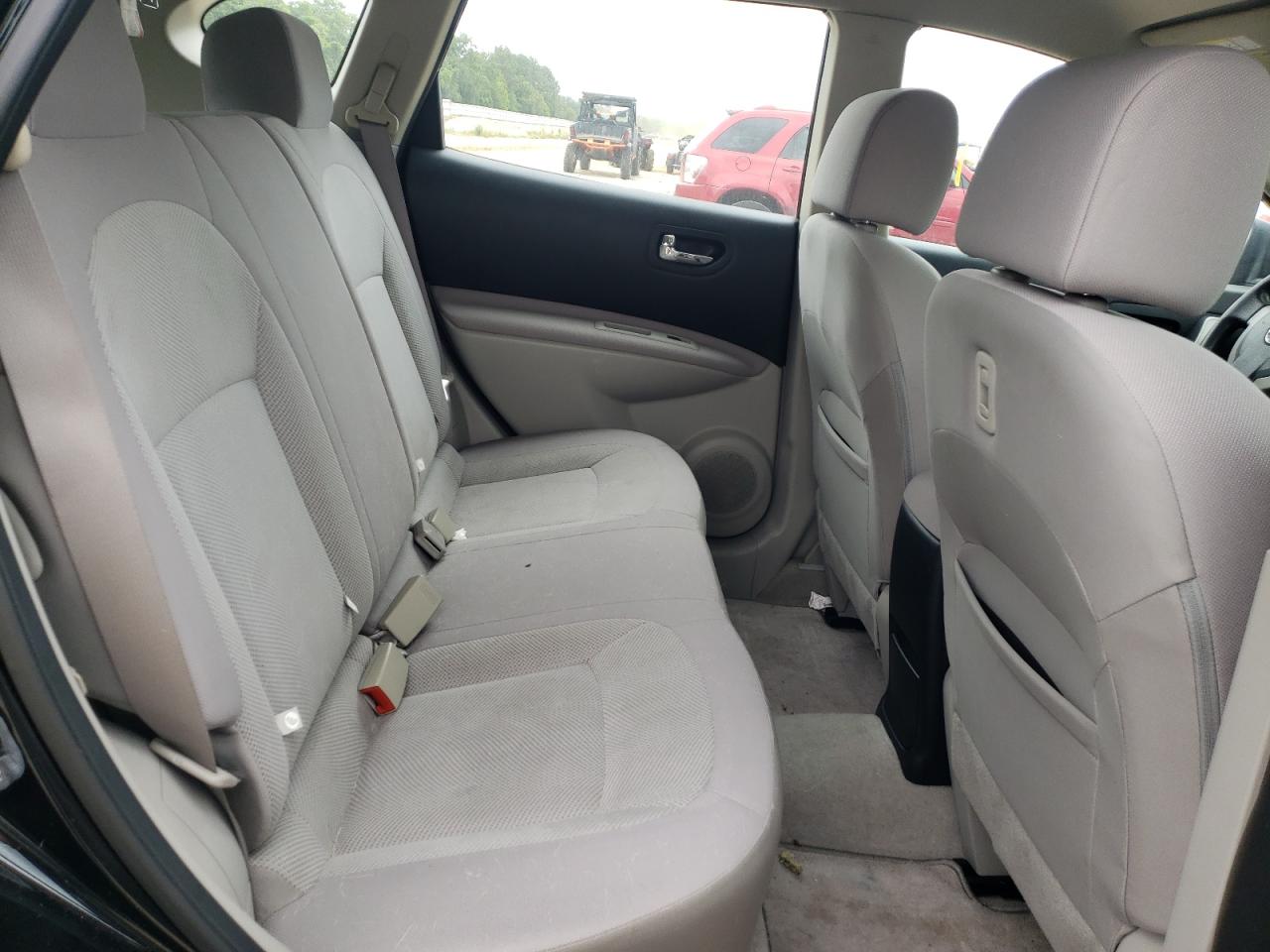 Photo 6 from auction – 2012 NISSAN ROGUE S with VIN JN8AS5MTXCW603284