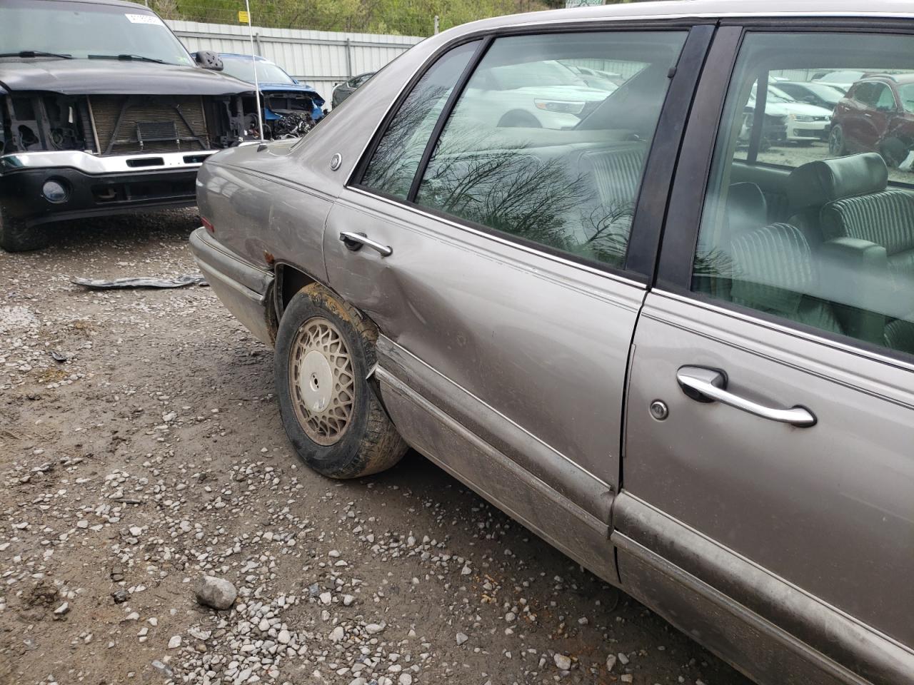 Photo 9 from auction – 1996 BUICK PARK AVENU with VIN 1G4CW52K4TH612596