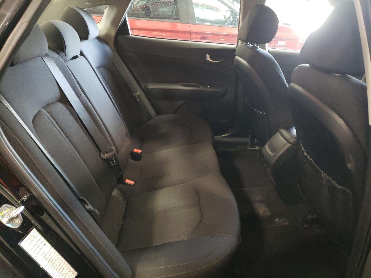 Photo 6 from auction – 2017 KIA OPTIMA LX with VIN 5XXGT4L3XHG150792
