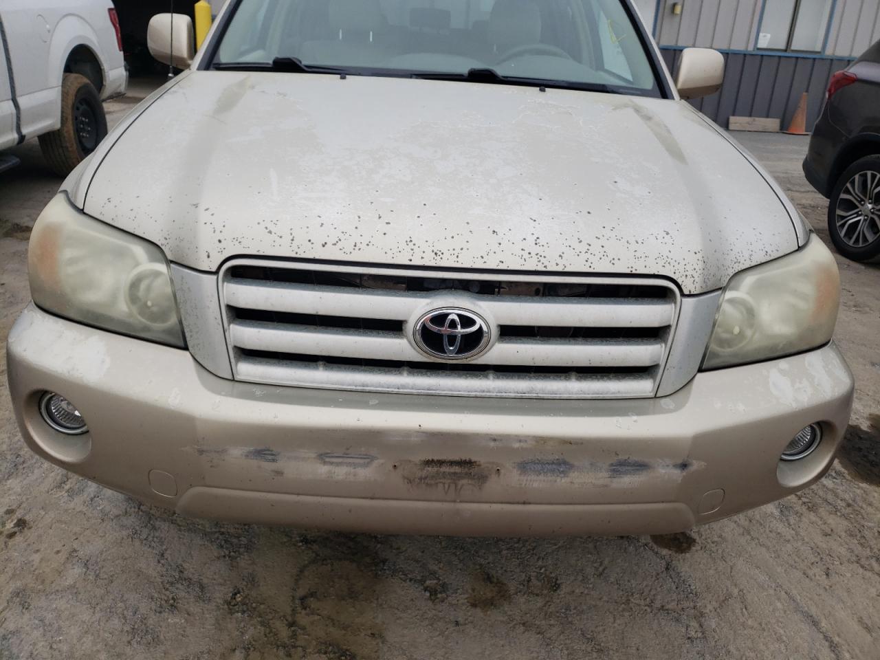 Photo 9 from auction – 2005 TOYOTA HIGHLANDER with VIN JTEEP21A850135041