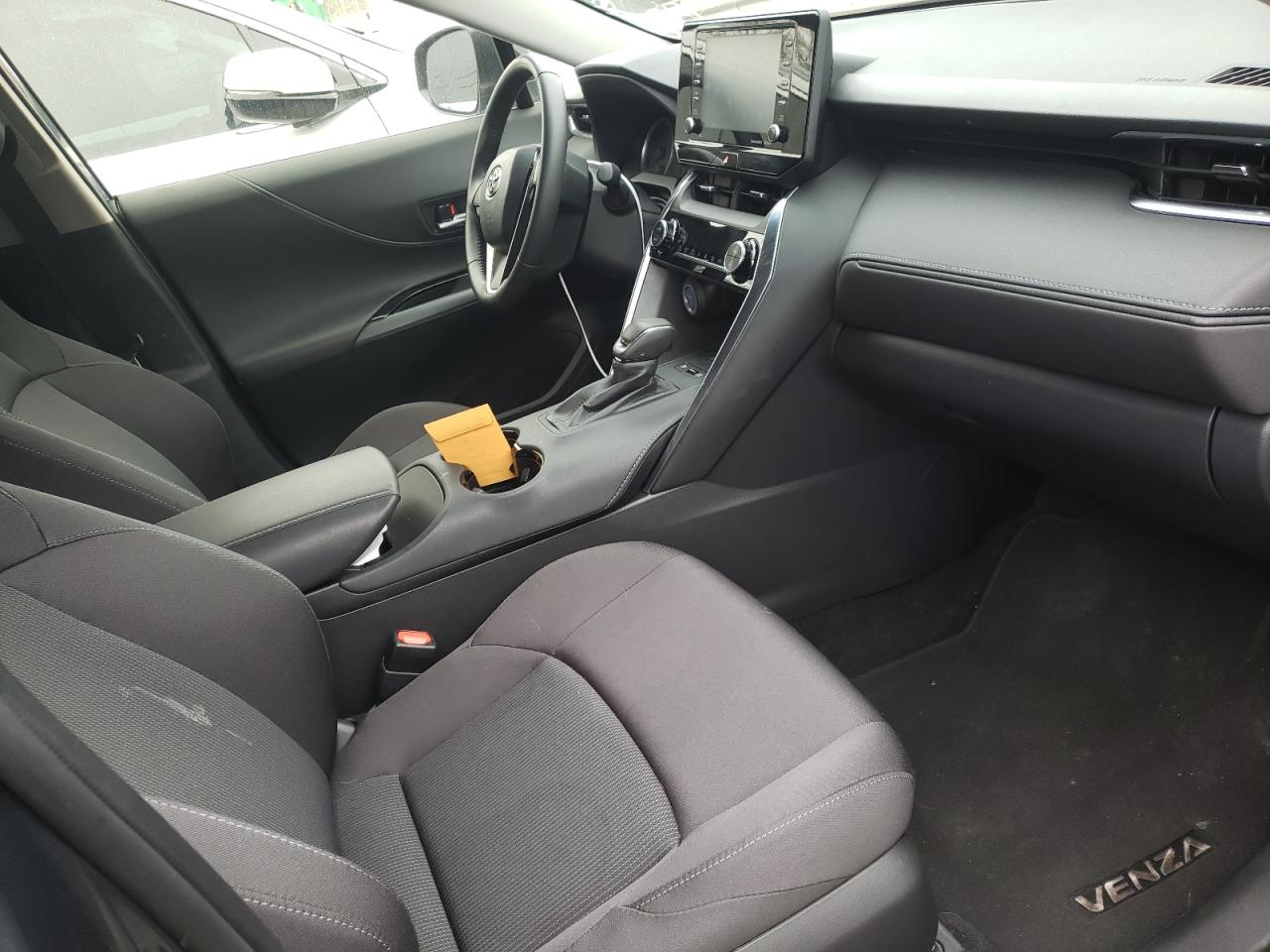 Photo 5 from auction – 2021 TOYOTA VENZA LE with VIN JTEAAAAH3MJ029466