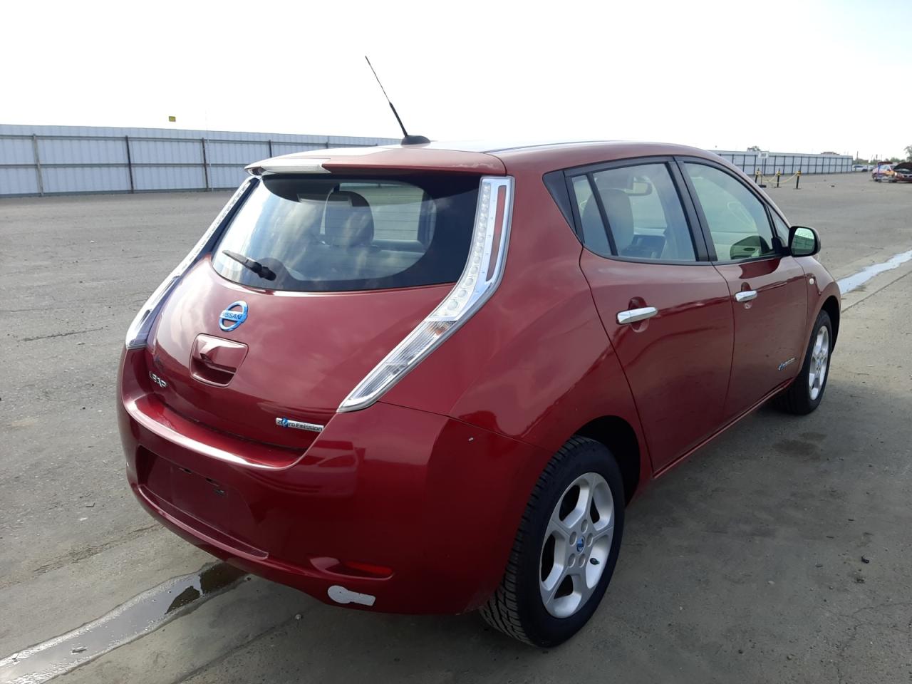 Photo 4 from auction – 2011 NISSAN LEAF SV with VIN JN1AZ0CP3BT004020