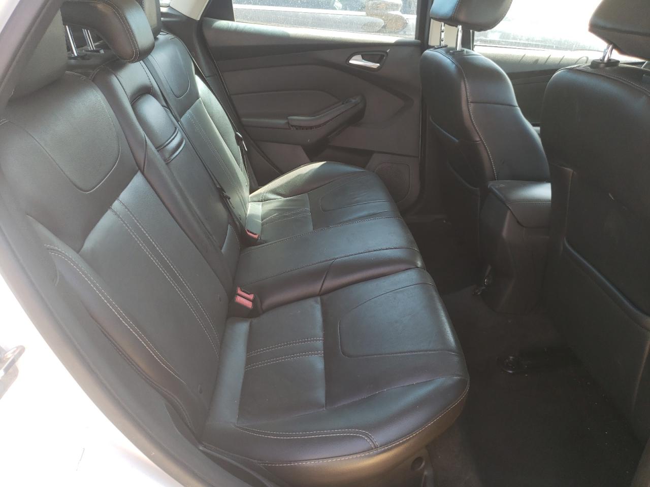 Photo 6 from auction – 2013 FORD FOCUS SE with VIN 1FADP3K28DL138974