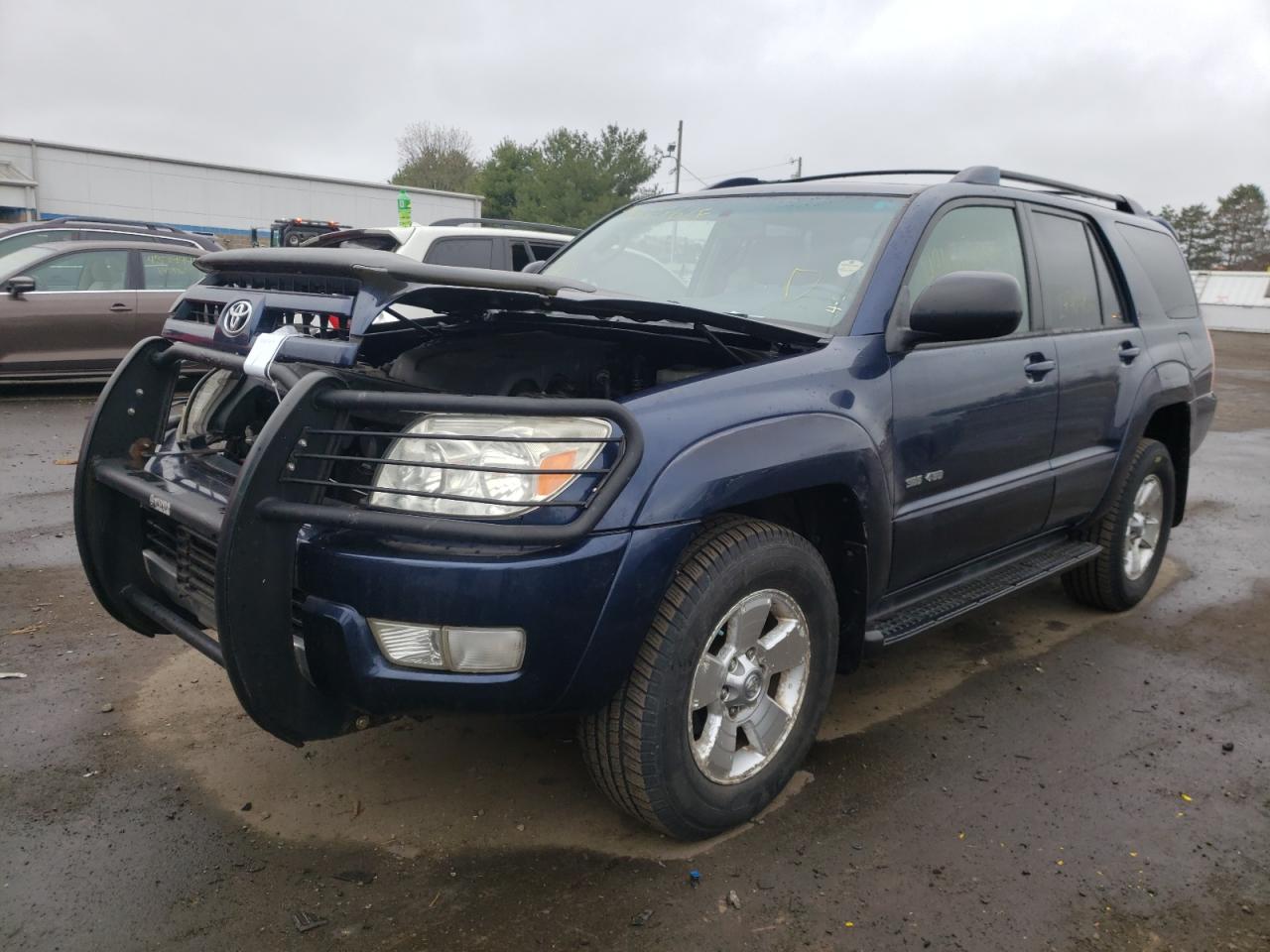 Photo 2 from auction – 2003 TOYOTA 4RUNNER SR with VIN JTEBU14R538003313