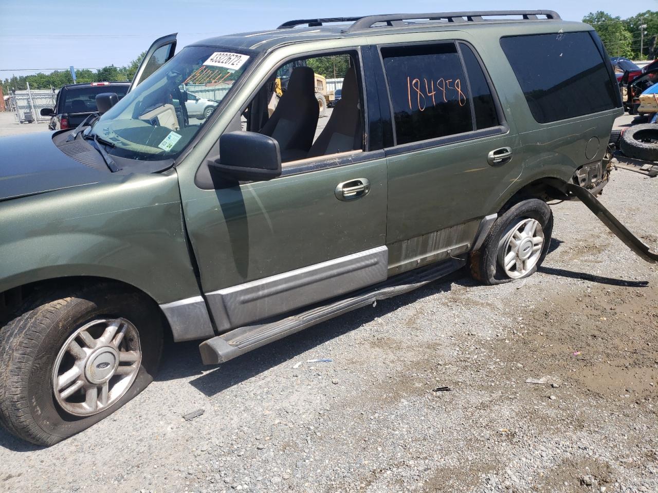 Photo 9 from auction – 2005 FORD EXPEDITION with VIN 1FMPU15595LB10141