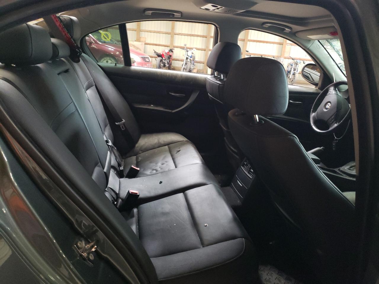 Photo 6 from auction – 2009 BMW 328 XI with VIN WBAPK73539A449296
