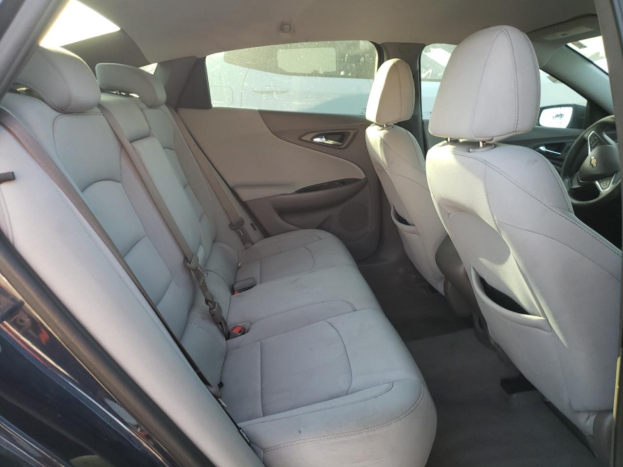 Photo 6 from auction – 2016 CHEVROLET MALIBU LS with VIN 1G1ZB5ST1GF273874