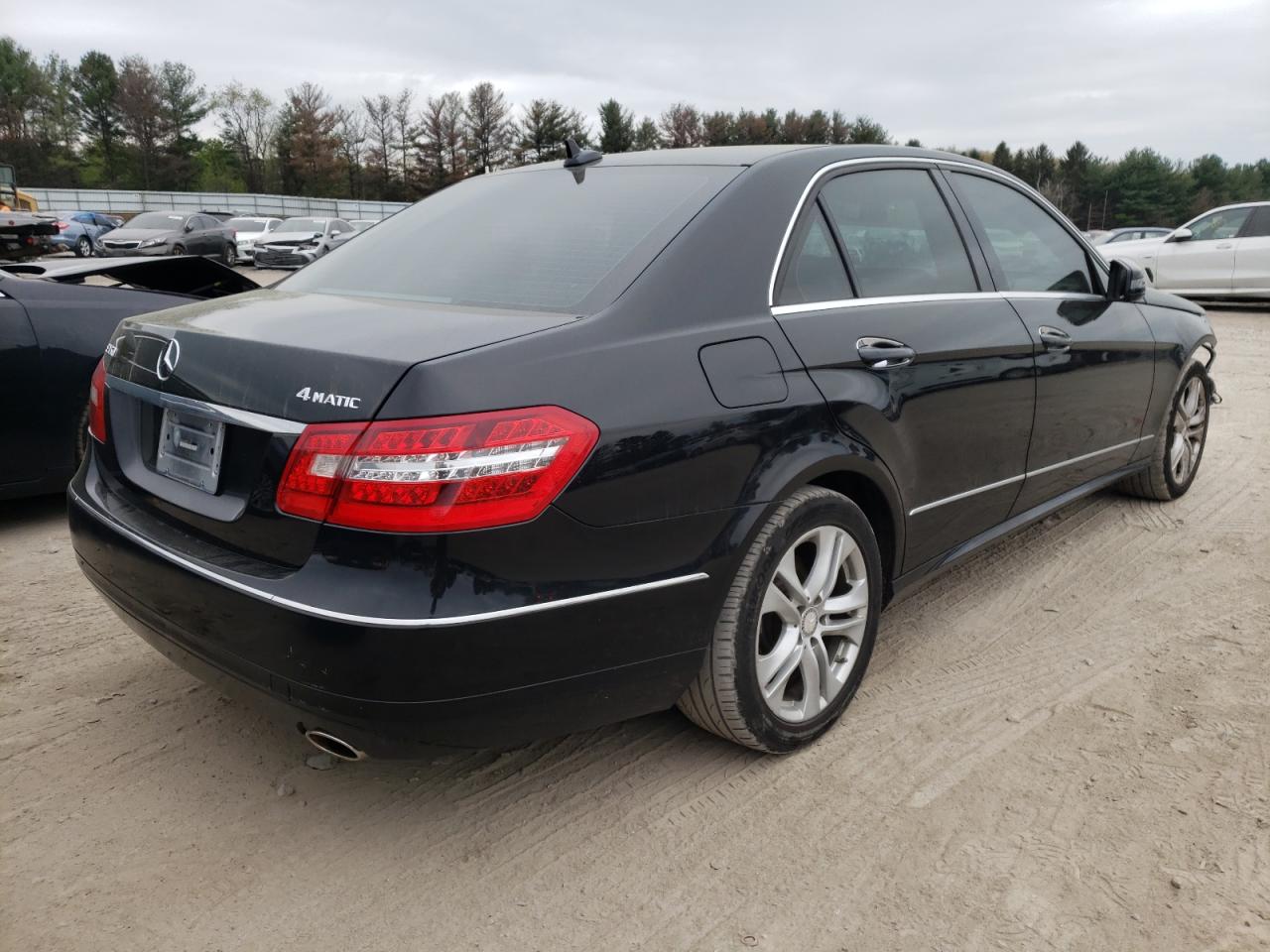 Photo 4 from auction – 2011 MERCEDES-BENZ E 350 4MAT with VIN WDDHF8HB8BA453307