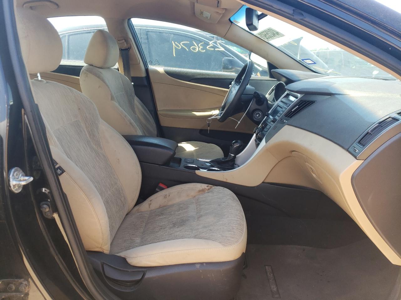 Photo 5 from auction – 2014 HYUNDAI SONATA GLS with VIN 5NPEB4AC8EH846404