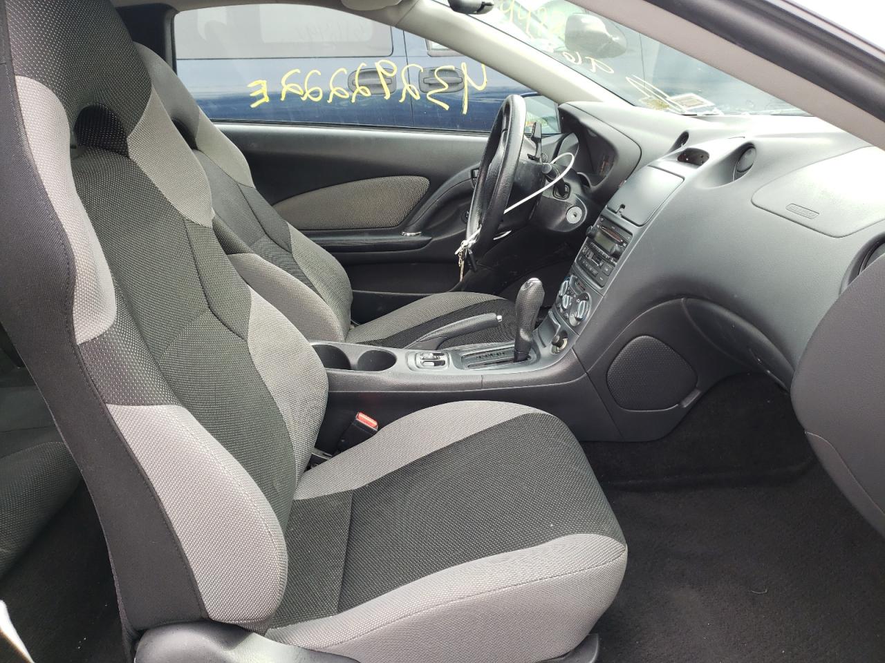 Photo 5 from auction – 2003 TOYOTA CELICA GT with VIN JTDDR32TX30152775